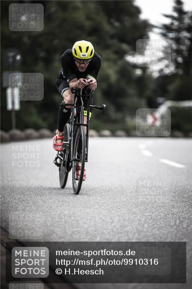 21.06.2026 - 29. Vierlanden-Triathlon H.Heesch http://msf.ph/oto/9910316 21.06.2026 09:31:41 Radfahren 165 meine-sportfotos.de