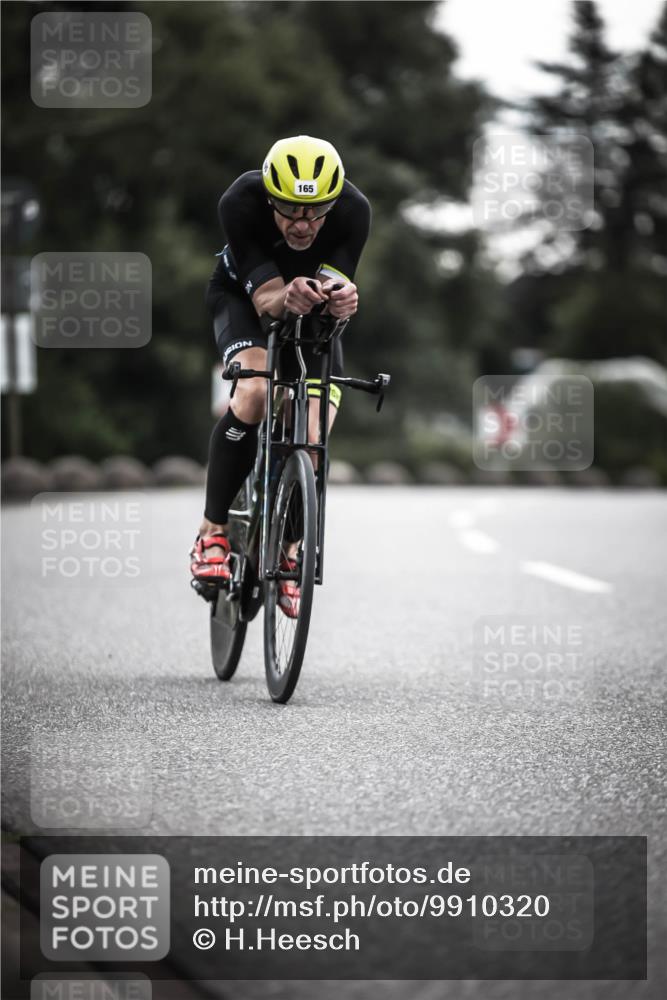 21.06.2026 - 29. Vierlanden-Triathlon H.Heesch http://msf.ph/oto/9910320 21.06.2026 09:31:41 Radfahren 165 meine-sportfotos.de