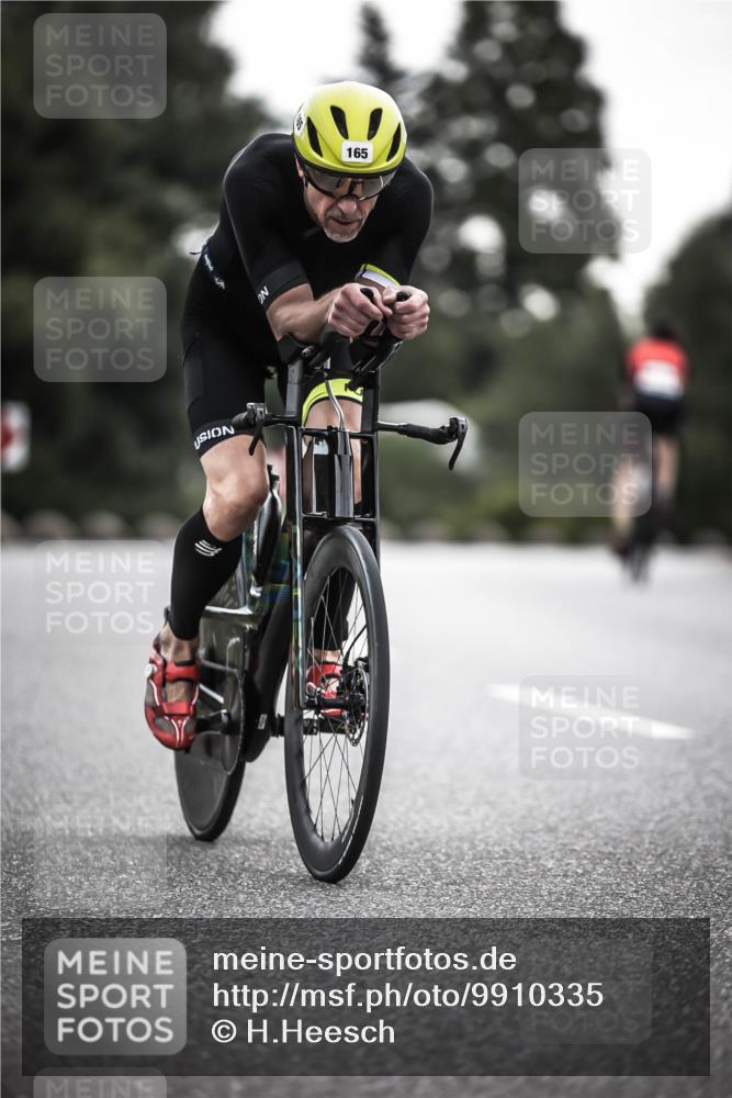 21.06.2026 - 29. Vierlanden-Triathlon H.Heesch http://msf.ph/oto/9910335 21.06.2026 09:31:41 Radfahren 165 meine-sportfotos.de