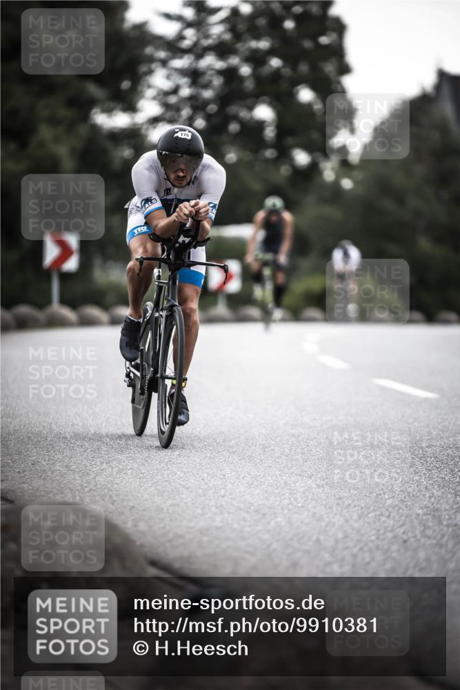 21.06.2026 - 29. Vierlanden-Triathlon H.Heesch http://msf.ph/oto/9910381 21.06.2026 09:32:06 Radfahren 50, 126, 131, 175, 205, 220, 275 meine-sportfotos.de