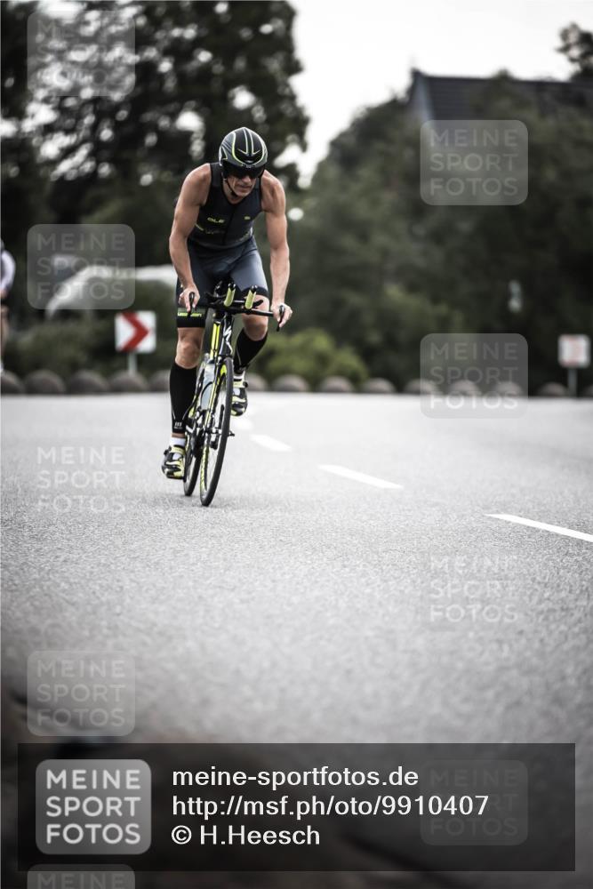 21.06.2026 - 29. Vierlanden-Triathlon H.Heesch http://msf.ph/oto/9910407 21.06.2026 09:32:09 Radfahren 48, 131, 175, 205, 220, 275 meine-sportfotos.de