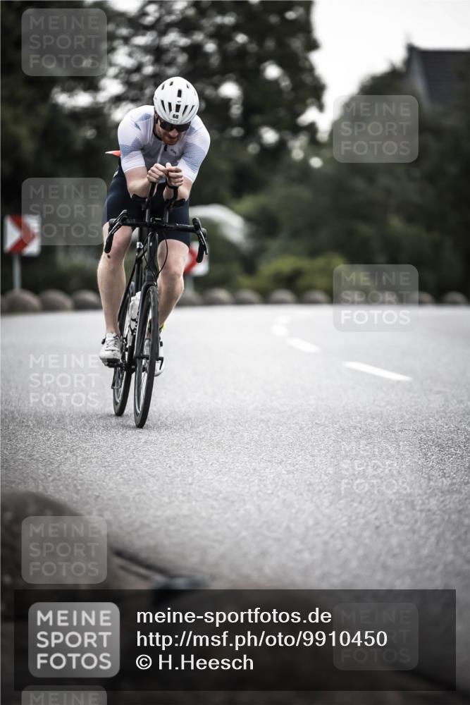 21.06.2026 - 29. Vierlanden-Triathlon H.Heesch http://msf.ph/oto/9910450 21.06.2026 09:33:16 Radfahren 68 meine-sportfotos.de