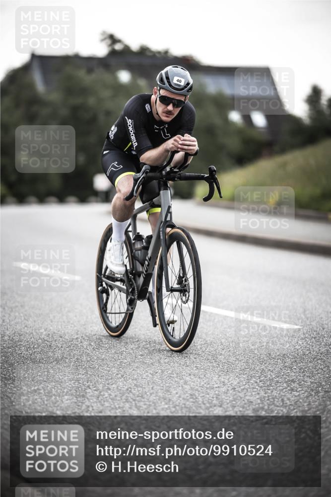 21.06.2026 - 29. Vierlanden-Triathlon H.Heesch http://msf.ph/oto/9910524 21.06.2026 09:33:57 Radfahren 40, 47, 96, 101, 153, 187 meine-sportfotos.de