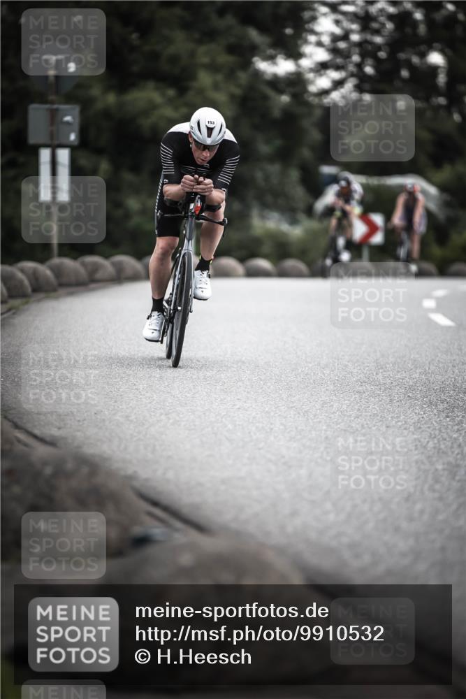 21.06.2026 - 29. Vierlanden-Triathlon H.Heesch http://msf.ph/oto/9910532 21.06.2026 09:34:01 Radfahren 39, 44, 47, 70, 153 meine-sportfotos.de