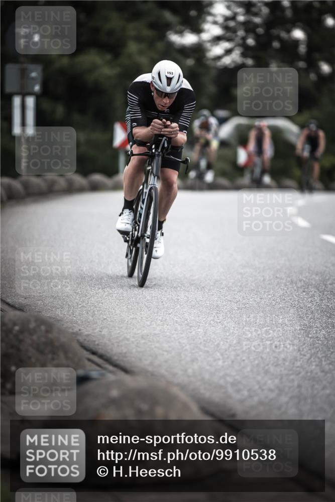 21.06.2026 - 29. Vierlanden-Triathlon H.Heesch http://msf.ph/oto/9910538 21.06.2026 09:34:02 Radfahren 39, 44, 47, 70, 153 meine-sportfotos.de