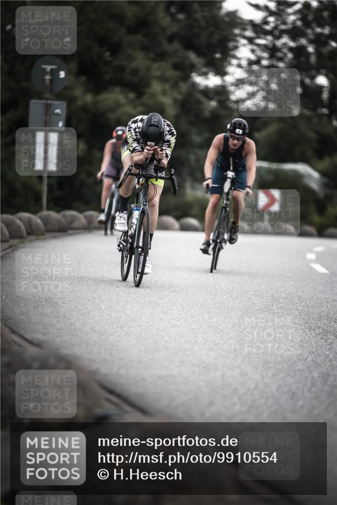 21.06.2026 - 29. Vierlanden-Triathlon H.Heesch http://msf.ph/oto/9910554 21.06.2026 09:34:05 Radfahren 39, 44, 70, 153, 296 meine-sportfotos.de