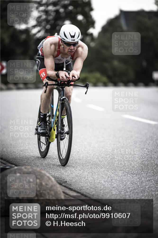 21.06.2026 - 29. Vierlanden-Triathlon H.Heesch http://msf.ph/oto/9910607 21.06.2026 09:34:48 Radfahren 26, 81, 160 meine-sportfotos.de