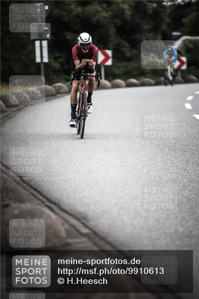 21.06.2026 - 29. Vierlanden-Triathlon H.Heesch http://msf.ph/oto/9910613 21.06.2026 09:35:32 Radfahren 9, 94, 139, 157, 179 meine-sportfotos.de