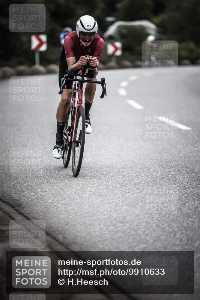 21.06.2026 - 29. Vierlanden-Triathlon H.Heesch http://msf.ph/oto/9910633 21.06.2026 09:35:33 Radfahren 9, 139, 157, 179 meine-sportfotos.de
