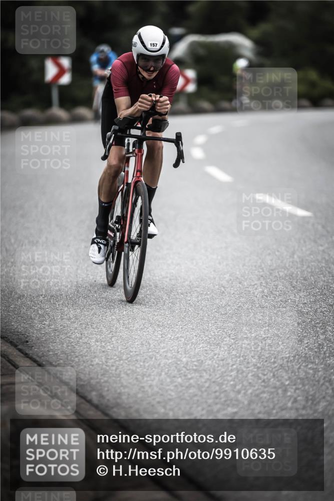 21.06.2026 - 29. Vierlanden-Triathlon H.Heesch http://msf.ph/oto/9910635 21.06.2026 09:35:33 Radfahren 9, 139, 157, 179 meine-sportfotos.de