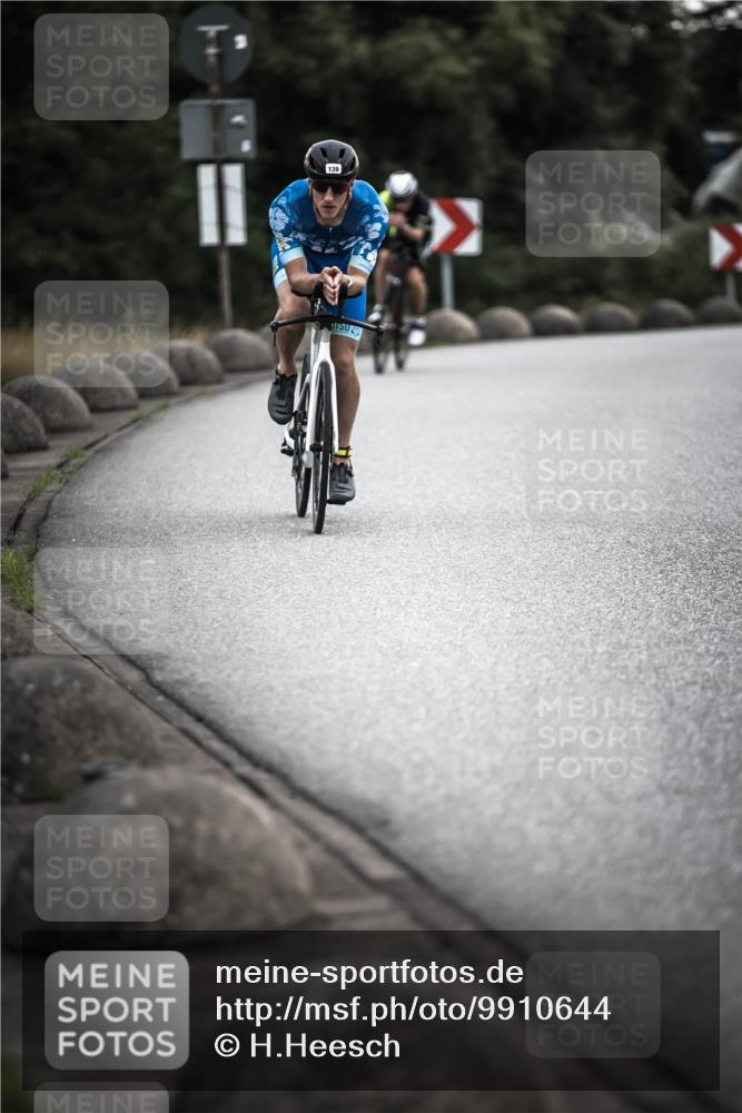 21.06.2026 - 29. Vierlanden-Triathlon H.Heesch http://msf.ph/oto/9910644 21.06.2026 09:35:36 Radfahren 9, 120, 139, 157, 179 meine-sportfotos.de