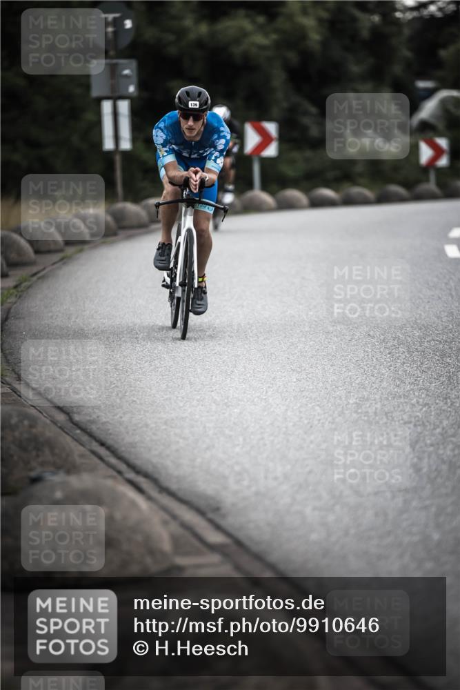21.06.2026 - 29. Vierlanden-Triathlon H.Heesch http://msf.ph/oto/9910646 21.06.2026 09:35:36 Radfahren 9, 120, 139, 157, 179 meine-sportfotos.de