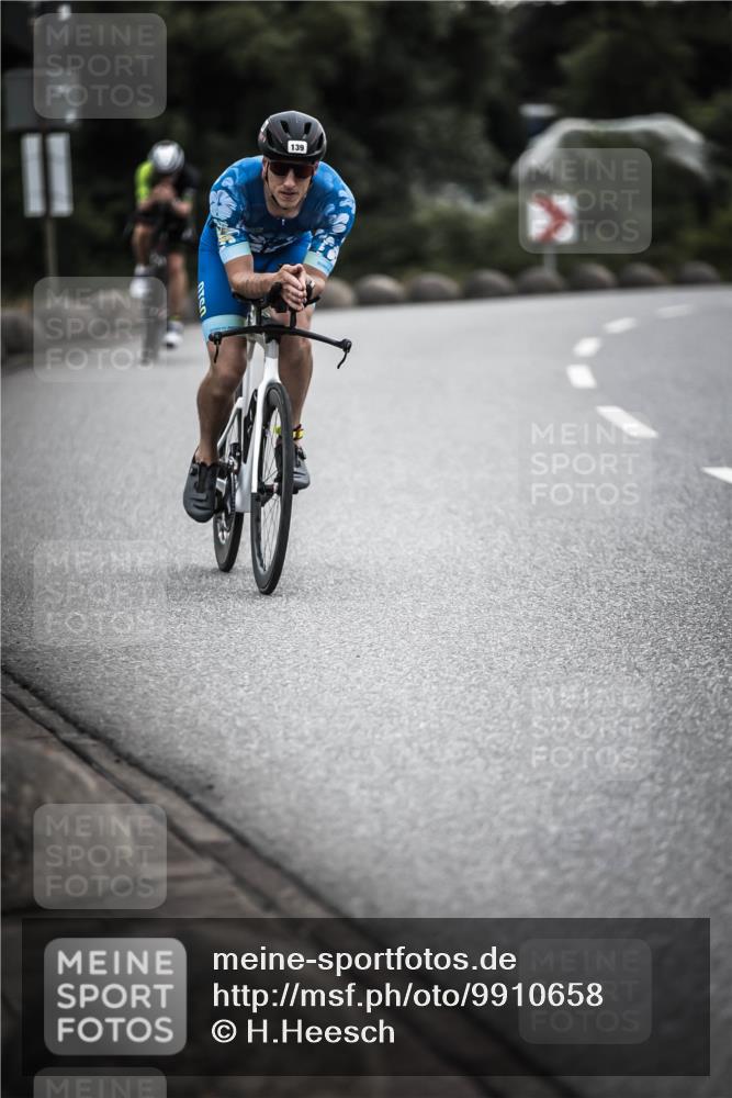 21.06.2026 - 29. Vierlanden-Triathlon H.Heesch http://msf.ph/oto/9910658 21.06.2026 09:35:37 Radfahren 9, 120, 139, 157, 179 meine-sportfotos.de