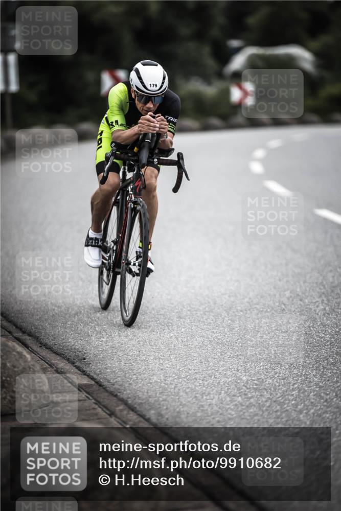21.06.2026 - 29. Vierlanden-Triathlon H.Heesch http://msf.ph/oto/9910682 21.06.2026 09:35:39 Radfahren 9, 120, 139, 179 meine-sportfotos.de