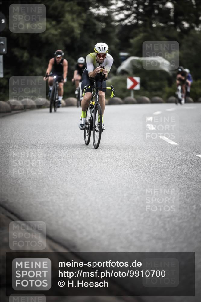 21.06.2026 - 29. Vierlanden-Triathlon H.Heesch http://msf.ph/oto/9910700 21.06.2026 09:35:48 Radfahren 105, 122, 161, 198, 270, 279 meine-sportfotos.de
