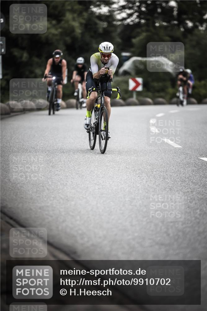 21.06.2026 - 29. Vierlanden-Triathlon H.Heesch http://msf.ph/oto/9910702 21.06.2026 09:35:48 Radfahren 105, 122, 161, 198, 270, 279 meine-sportfotos.de