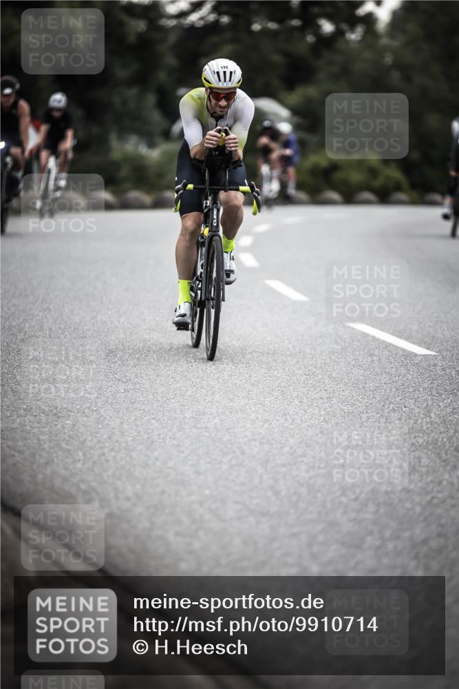 21.06.2026 - 29. Vierlanden-Triathlon H.Heesch http://msf.ph/oto/9910714 21.06.2026 09:35:49 Radfahren 105, 122, 161, 198, 270, 279 meine-sportfotos.de