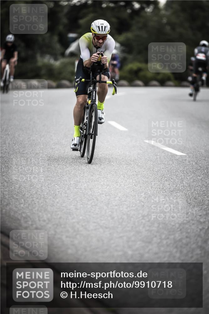 21.06.2026 - 29. Vierlanden-Triathlon H.Heesch http://msf.ph/oto/9910718 21.06.2026 09:35:49 Radfahren 105, 122, 161, 198, 270, 279 meine-sportfotos.de