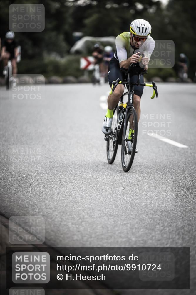 21.06.2026 - 29. Vierlanden-Triathlon H.Heesch http://msf.ph/oto/9910724 21.06.2026 09:35:49 Radfahren 105, 122, 161, 198, 270, 279 meine-sportfotos.de