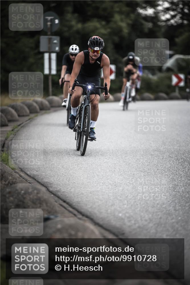 21.06.2026 - 29. Vierlanden-Triathlon H.Heesch http://msf.ph/oto/9910728 21.06.2026 09:35:51 Radfahren 86, 105, 122, 161, 198, 270, 279 meine-sportfotos.de