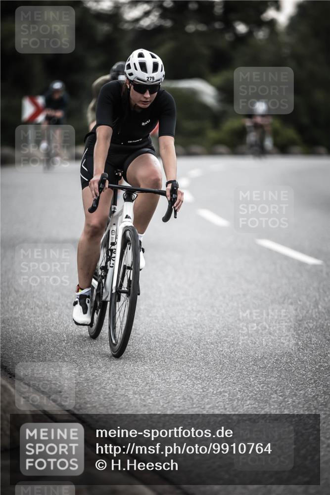 21.06.2026 - 29. Vierlanden-Triathlon H.Heesch http://msf.ph/oto/9910764 21.06.2026 09:35:53 Radfahren 86, 90, 105, 122, 161, 176, 198, 200, 270, 279 meine-sportfotos.de