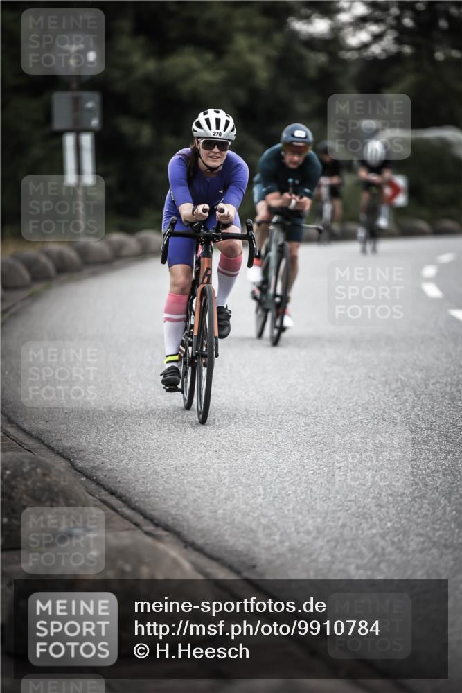 21.06.2026 - 29. Vierlanden-Triathlon H.Heesch http://msf.ph/oto/9910784 21.06.2026 09:35:55 Radfahren 75, 86, 90, 105, 161, 176, 198, 200, 270, 279 meine-sportfotos.de