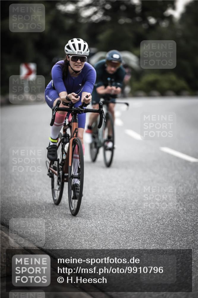 21.06.2026 - 29. Vierlanden-Triathlon H.Heesch http://msf.ph/oto/9910796 21.06.2026 09:35:56 Radfahren 75, 86, 90, 105, 161, 176, 198, 200, 270, 279 meine-sportfotos.de