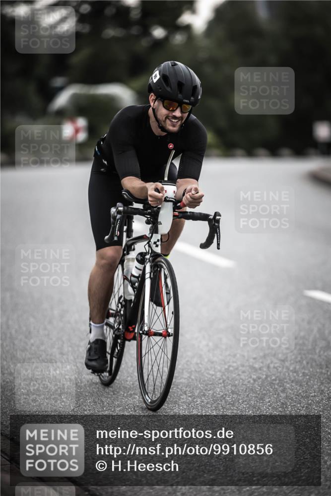 21.06.2026 - 29. Vierlanden-Triathlon H.Heesch http://msf.ph/oto/9910856 21.06.2026 09:36:00 Radfahren 75, 86, 90, 176, 200 meine-sportfotos.de