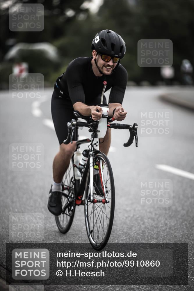 21.06.2026 - 29. Vierlanden-Triathlon H.Heesch http://msf.ph/oto/9910860 21.06.2026 09:36:00 Radfahren 75, 86, 90, 176, 200 meine-sportfotos.de