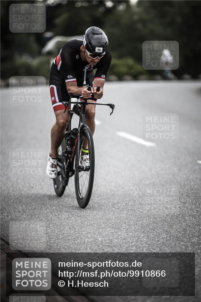 21.06.2026 - 29. Vierlanden-Triathlon H.Heesch http://msf.ph/oto/9910866 21.06.2026 09:36:02 Radfahren 75, 86, 90, 176, 200 meine-sportfotos.de