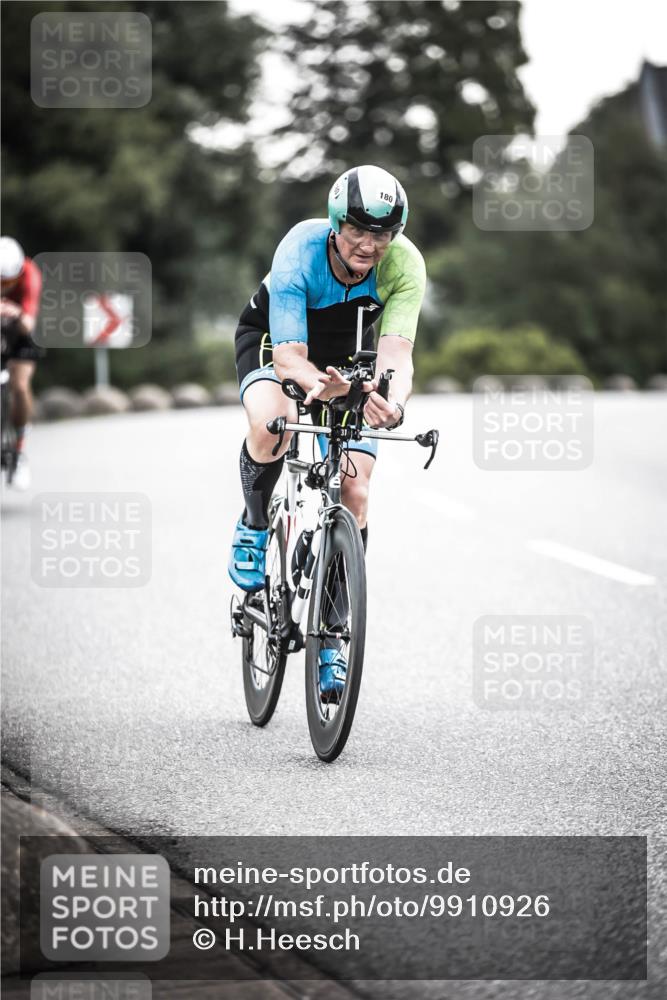 21.06.2026 - 29. Vierlanden-Triathlon H.Heesch http://msf.ph/oto/9910926 21.06.2026 09:36:17 Radfahren 6, 23, 111, 130, 135, 180, 216, 283 meine-sportfotos.de