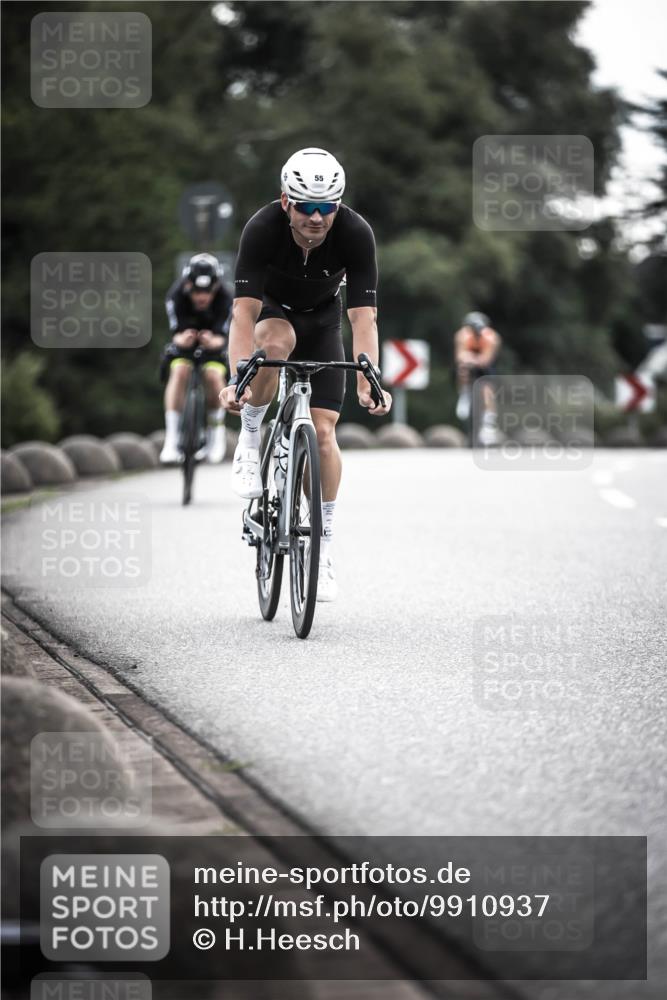 21.06.2026 - 29. Vierlanden-Triathlon H.Heesch http://msf.ph/oto/9910937 21.06.2026 09:26:23 Radfahren 55, 78, 106, 269 meine-sportfotos.de