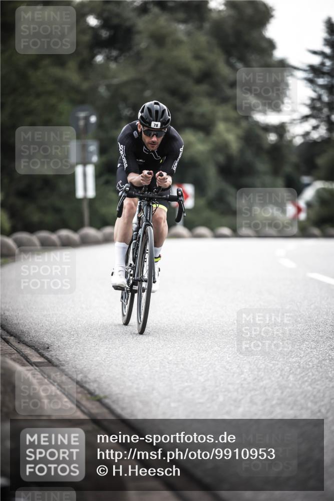 21.06.2026 - 29. Vierlanden-Triathlon H.Heesch http://msf.ph/oto/9910953 21.06.2026 09:26:25 Radfahren 55, 78, 106, 269 meine-sportfotos.de