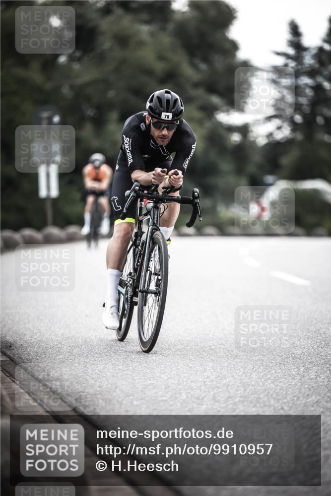 21.06.2026 - 29. Vierlanden-Triathlon H.Heesch http://msf.ph/oto/9910957 21.06.2026 09:26:25 Radfahren 55, 78, 106, 269 meine-sportfotos.de
