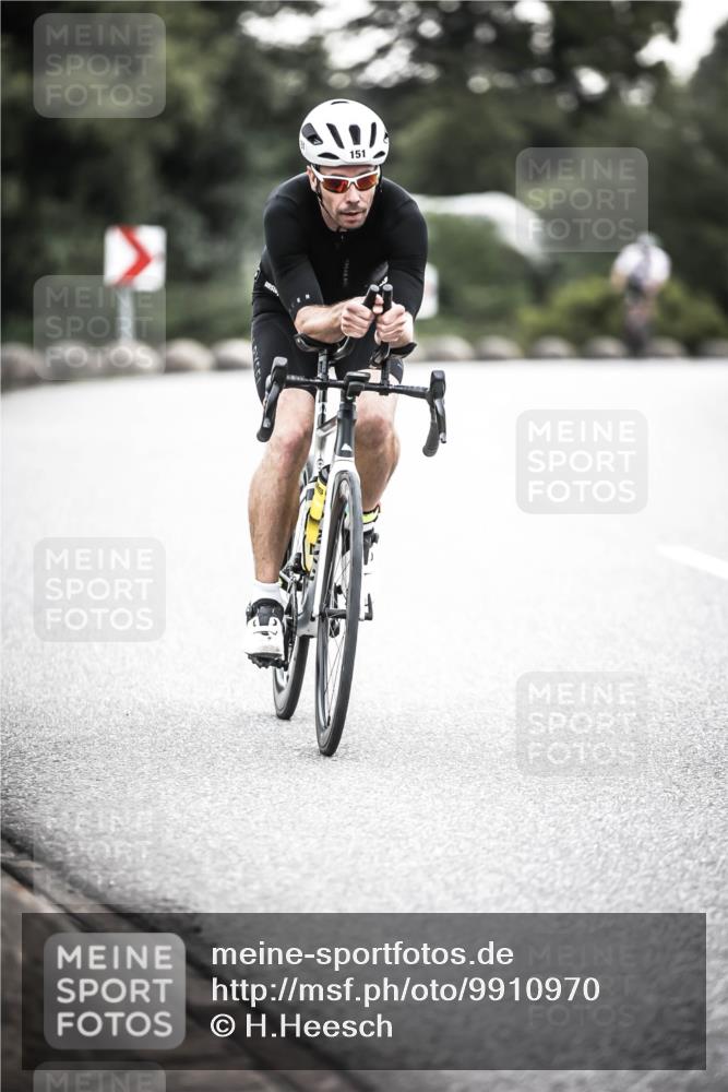 21.06.2026 - 29. Vierlanden-Triathlon H.Heesch http://msf.ph/oto/9910970 21.06.2026 09:36:39 Radfahren 58, 60, 151 meine-sportfotos.de