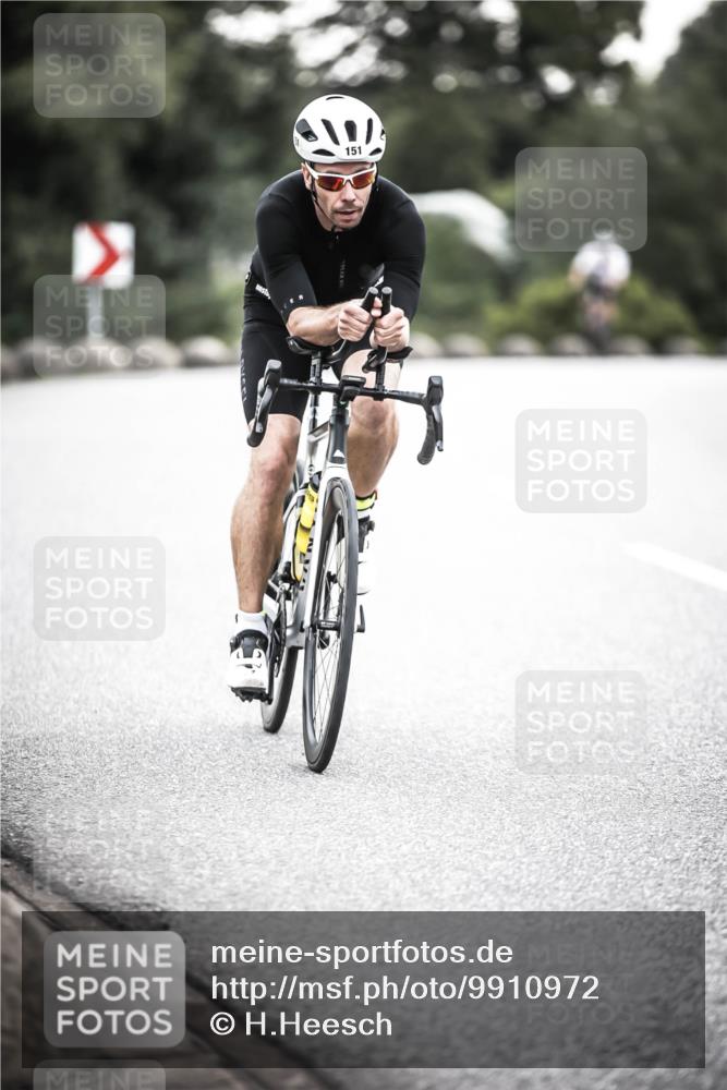 21.06.2026 - 29. Vierlanden-Triathlon H.Heesch http://msf.ph/oto/9910972 21.06.2026 09:36:39 Radfahren 58, 60, 151 meine-sportfotos.de