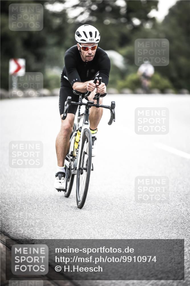 21.06.2026 - 29. Vierlanden-Triathlon H.Heesch http://msf.ph/oto/9910974 21.06.2026 09:36:39 Radfahren 58, 60, 151 meine-sportfotos.de