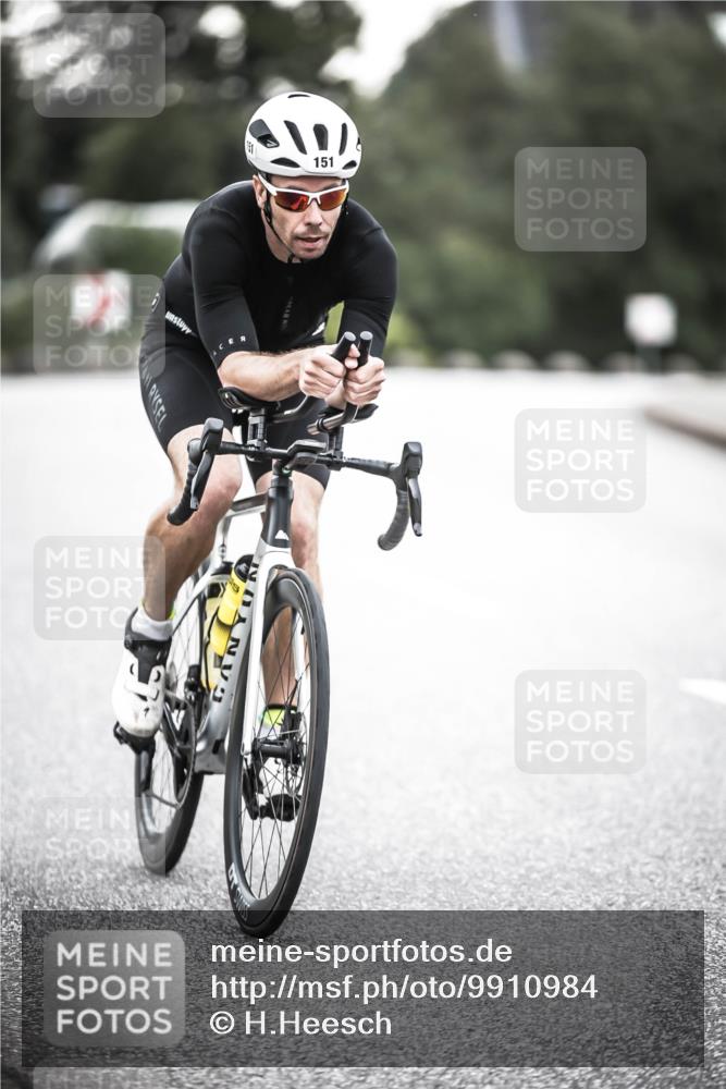 21.06.2026 - 29. Vierlanden-Triathlon H.Heesch http://msf.ph/oto/9910984 21.06.2026 09:36:39 Radfahren 58, 60, 151 meine-sportfotos.de