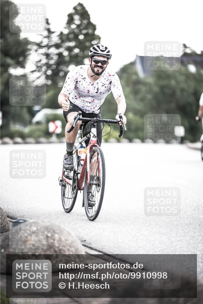 21.06.2026 - 29. Vierlanden-Triathlon H.Heesch http://msf.ph/oto/9910998 21.06.2026 09:36:47 Radfahren 18 meine-sportfotos.de