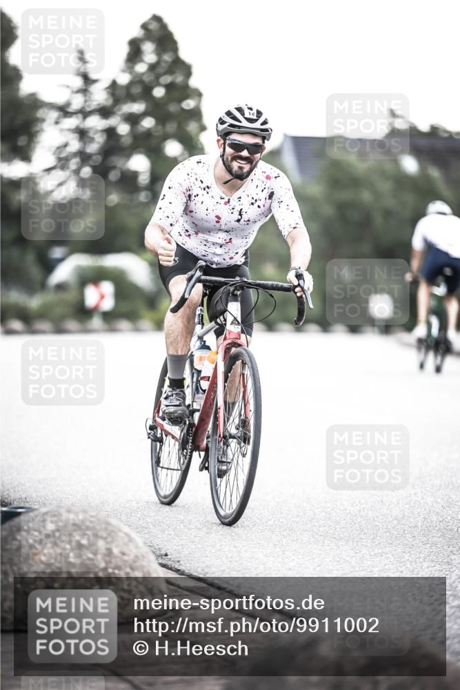 21.06.2026 - 29. Vierlanden-Triathlon H.Heesch http://msf.ph/oto/9911002 21.06.2026 09:36:47 Radfahren 18 meine-sportfotos.de