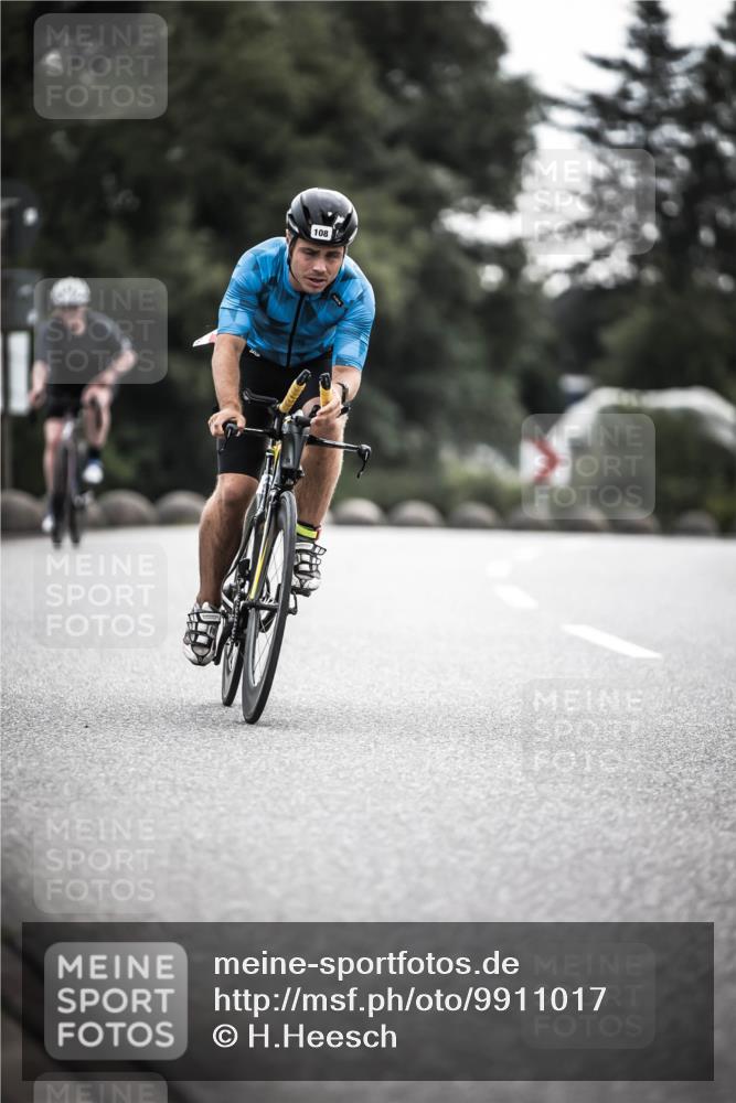 21.06.2026 - 29. Vierlanden-Triathlon H.Heesch http://msf.ph/oto/9911017 21.06.2026 09:26:51 Radfahren 90, 108, 230 meine-sportfotos.de