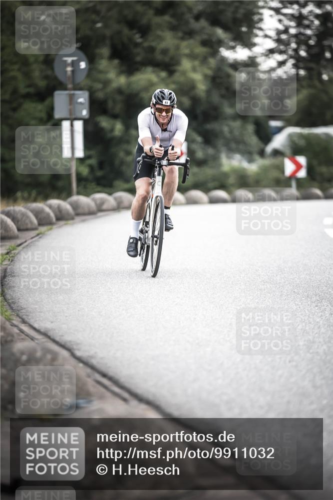 21.06.2026 - 29. Vierlanden-Triathlon H.Heesch http://msf.ph/oto/9911032 21.06.2026 09:37:07 Radfahren 83 meine-sportfotos.de