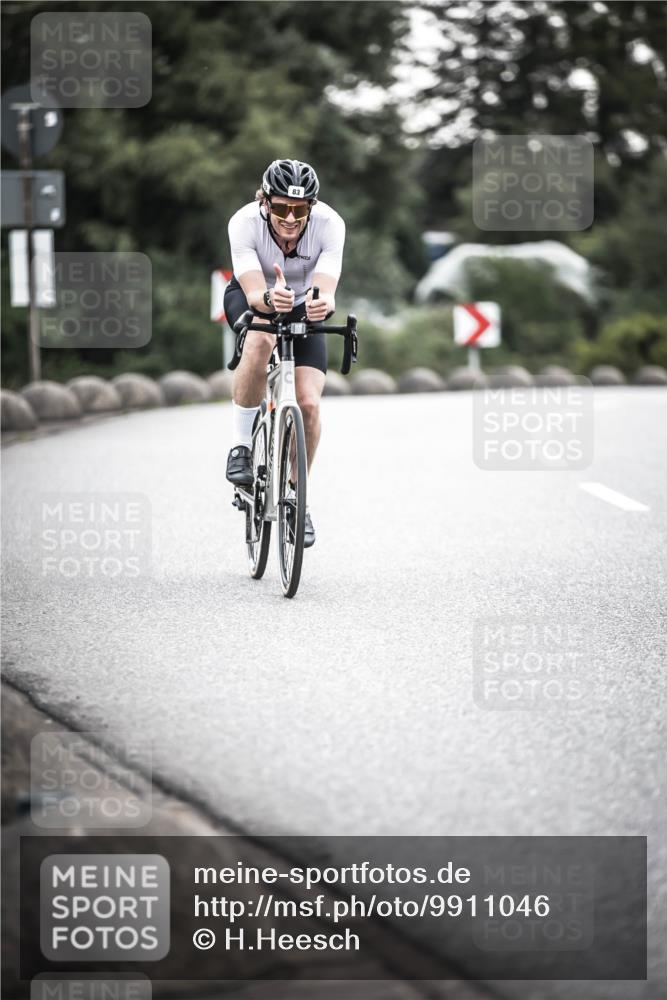 21.06.2026 - 29. Vierlanden-Triathlon H.Heesch http://msf.ph/oto/9911046 21.06.2026 09:37:07 Radfahren 83 meine-sportfotos.de