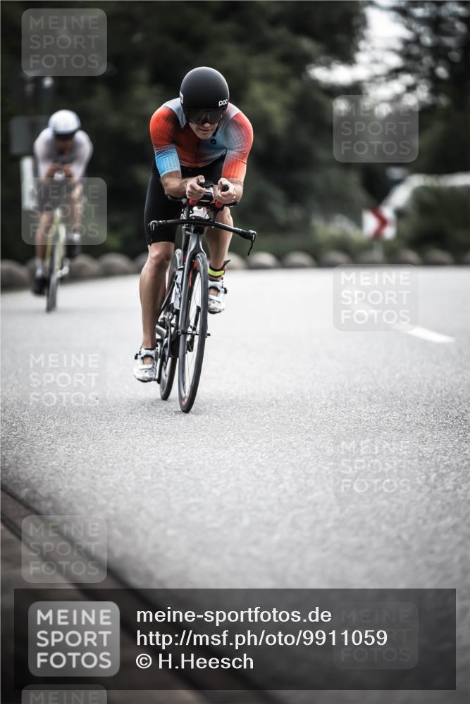 21.06.2026 - 29. Vierlanden-Triathlon H.Heesch http://msf.ph/oto/9911059 21.06.2026 09:26:59 Radfahren 75, 197, 1355 meine-sportfotos.de