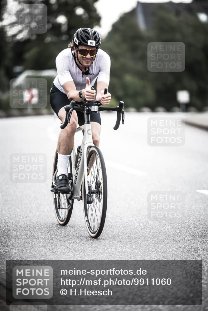 21.06.2026 - 29. Vierlanden-Triathlon H.Heesch http://msf.ph/oto/9911060 21.06.2026 09:37:08 Radfahren 83, 261 meine-sportfotos.de