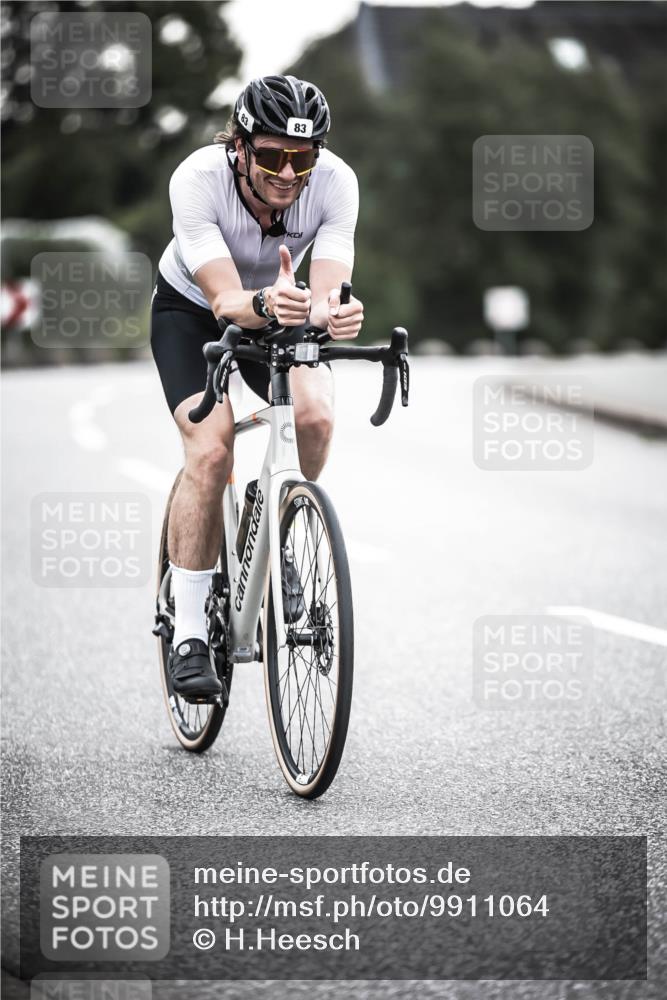 21.06.2026 - 29. Vierlanden-Triathlon H.Heesch http://msf.ph/oto/9911064 21.06.2026 09:37:08 Radfahren 83, 261 meine-sportfotos.de