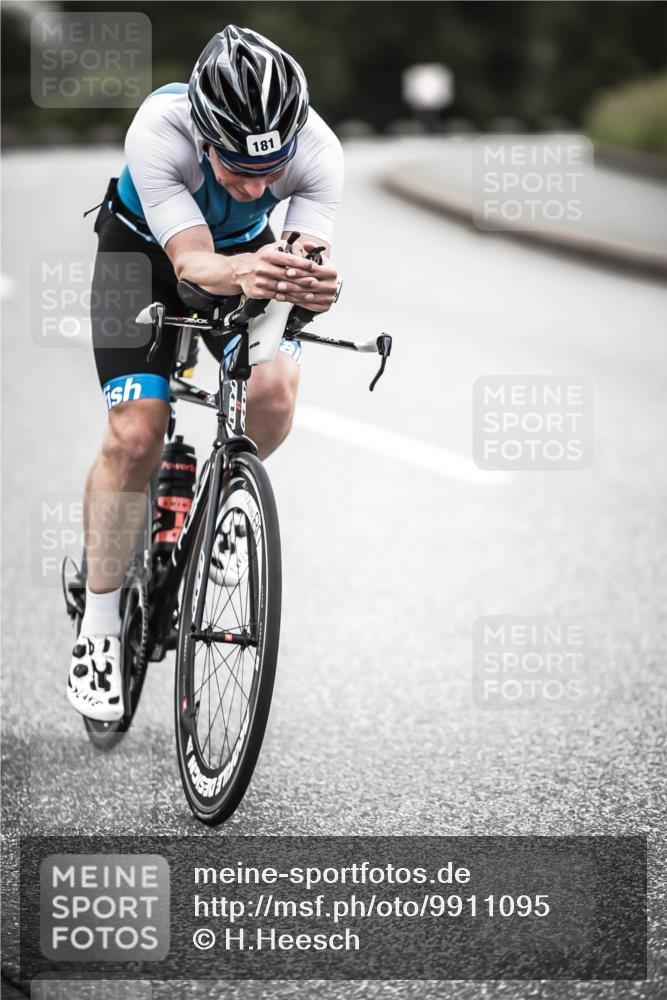 21.06.2026 - 29. Vierlanden-Triathlon H.Heesch http://msf.ph/oto/9911095 21.06.2026 09:37:31 Radfahren 181, 290 meine-sportfotos.de