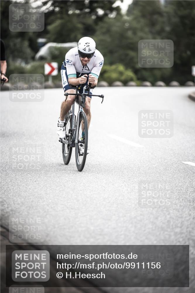21.06.2026 - 29. Vierlanden-Triathlon H.Heesch http://msf.ph/oto/9911156 21.06.2026 09:37:47 Radfahren 5, 30, 69, 195, 240 meine-sportfotos.de