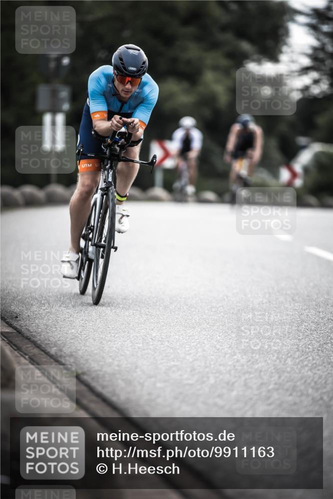 21.06.2026 - 29. Vierlanden-Triathlon H.Heesch http://msf.ph/oto/9911163 21.06.2026 09:27:19 Radfahren 27, 43, 56, 86, 103, 139, 157, 179 meine-sportfotos.de