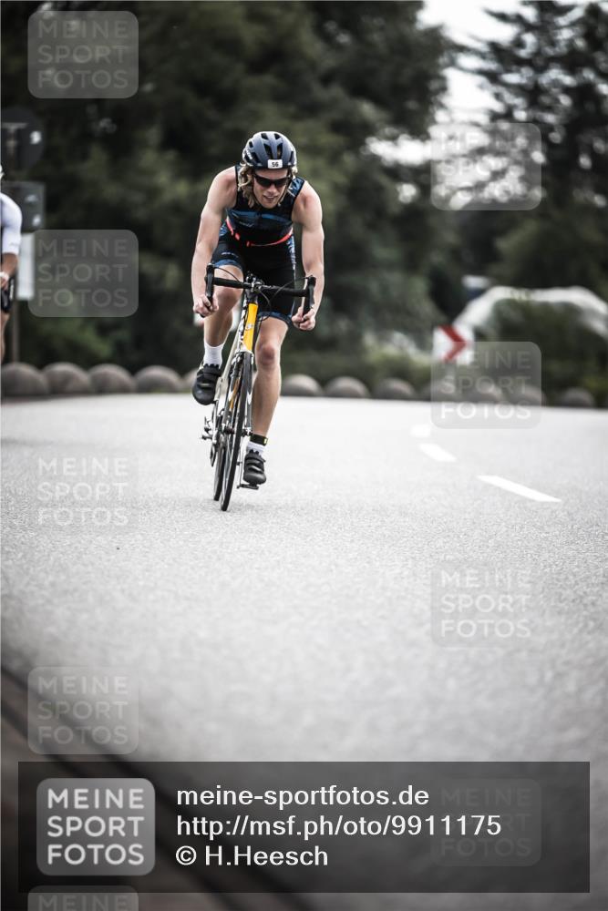 21.06.2026 - 29. Vierlanden-Triathlon H.Heesch http://msf.ph/oto/9911175 21.06.2026 09:27:22 Radfahren 43, 56, 69, 86, 103, 130, 139, 157, 179 meine-sportfotos.de